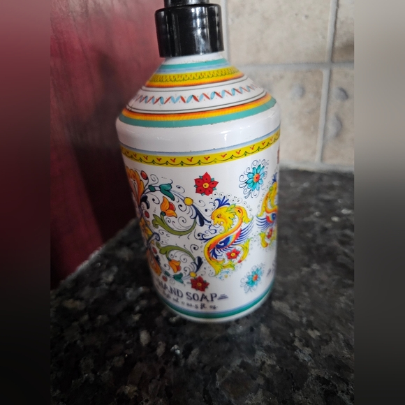 HAND 🧼 SOAP dispenser - Picture 4 of 6